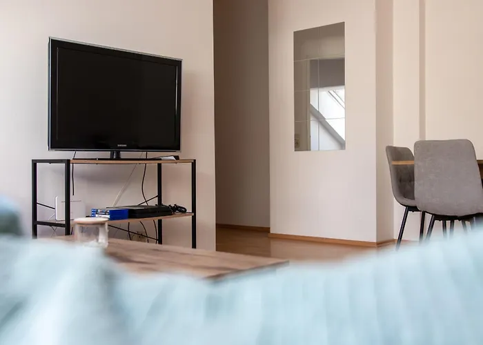 Schoene Mit Parkplatz Im Zentrum Von Διαμέρισμα