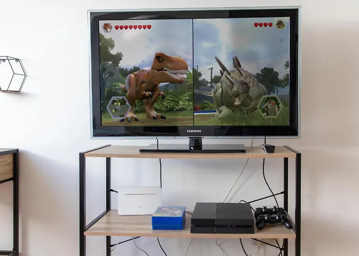 Schoene Mit Parkplatz Im Zentrum Von Διαμέρισμα