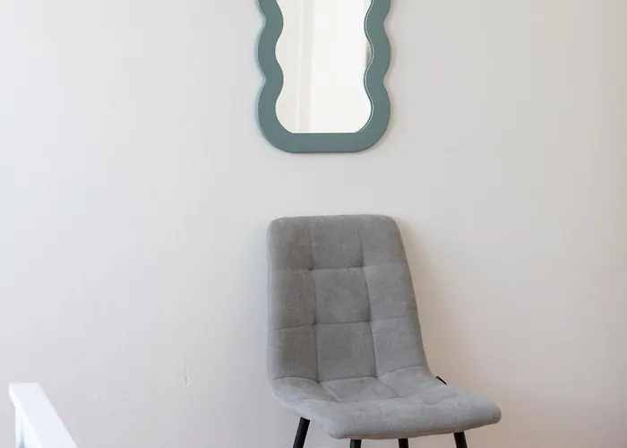 Διαμέρισμα Schoene Mit Parkplatz Im Zentrum Von Λιντς